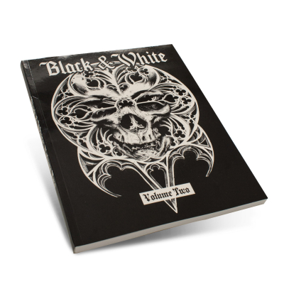 Książka: „Black & White”, tom 2 (Out of Step Books)